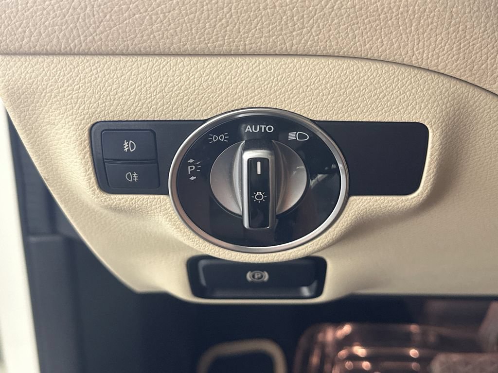 Used 2018 Mercedes-Benz GLA 250 image 8