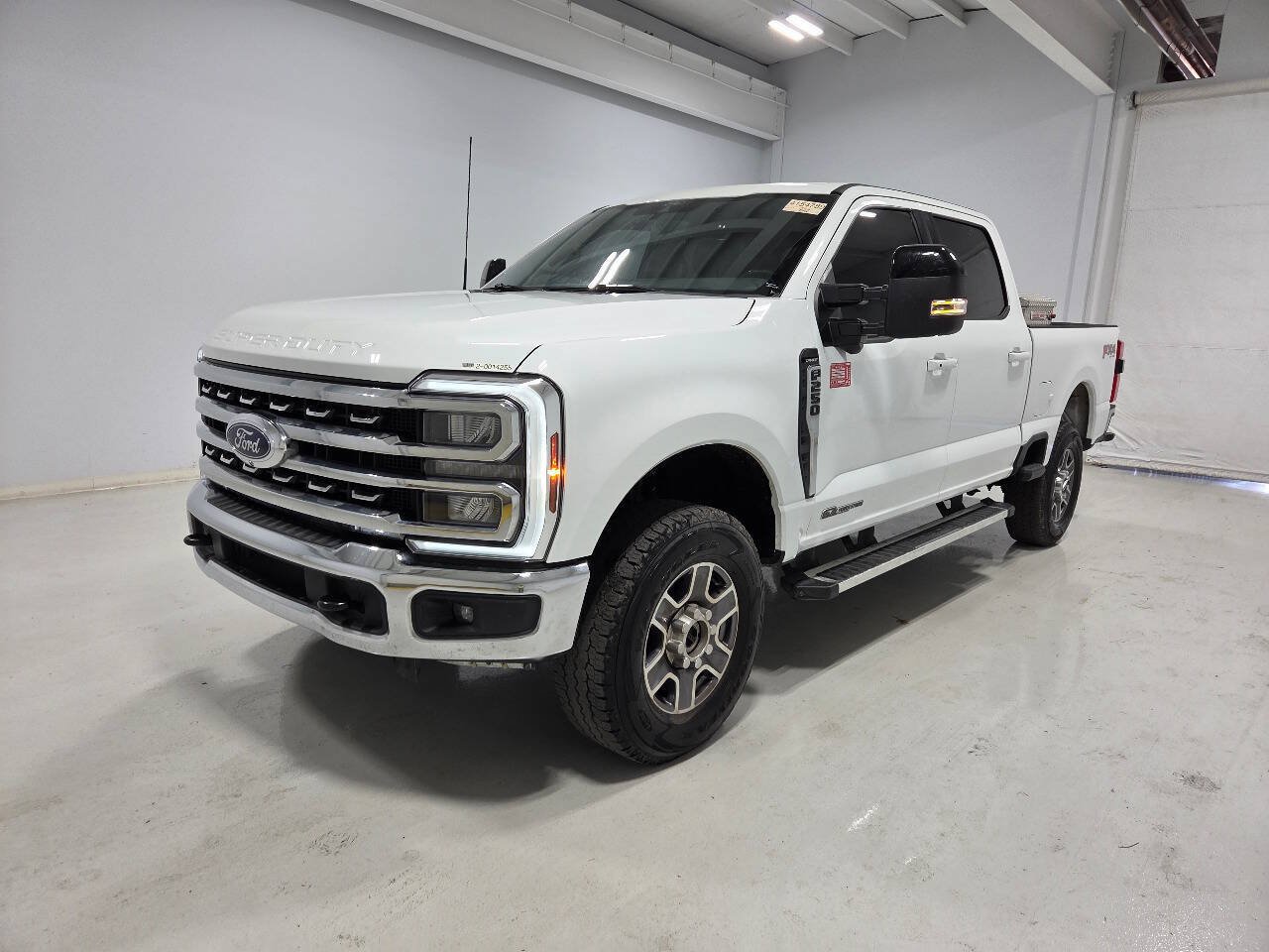 Used 2025 Ford F250 Lariat w/ FX4 Off-Road Package AWD/4WD image 5