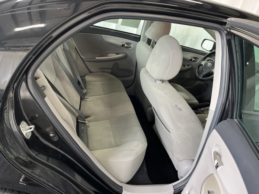Used 2012 Toyota Corolla LE w/ Preferred Accessory Pkg FWD image 20