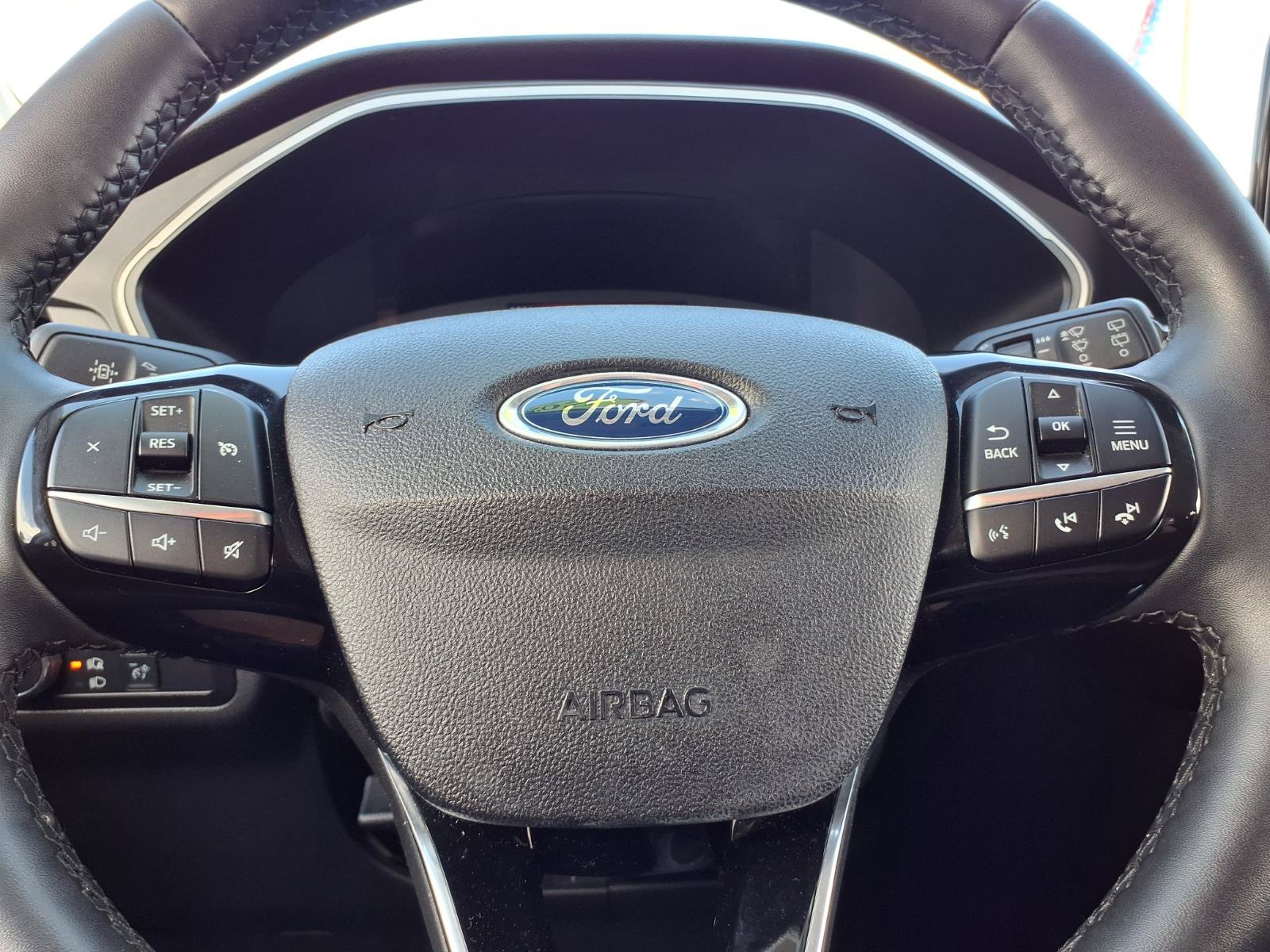 Used 2022 Ford Escape SEL AWD/4WD image 15