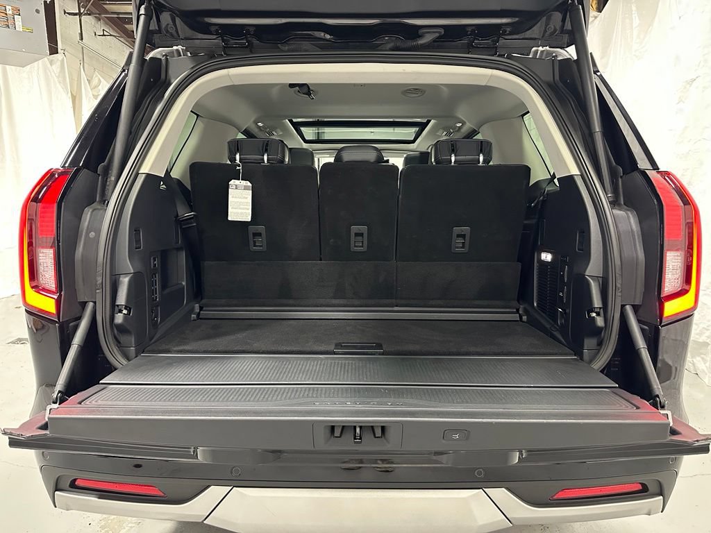 Used 2025 Ford Expedition Platinum AWD/4WD image 47