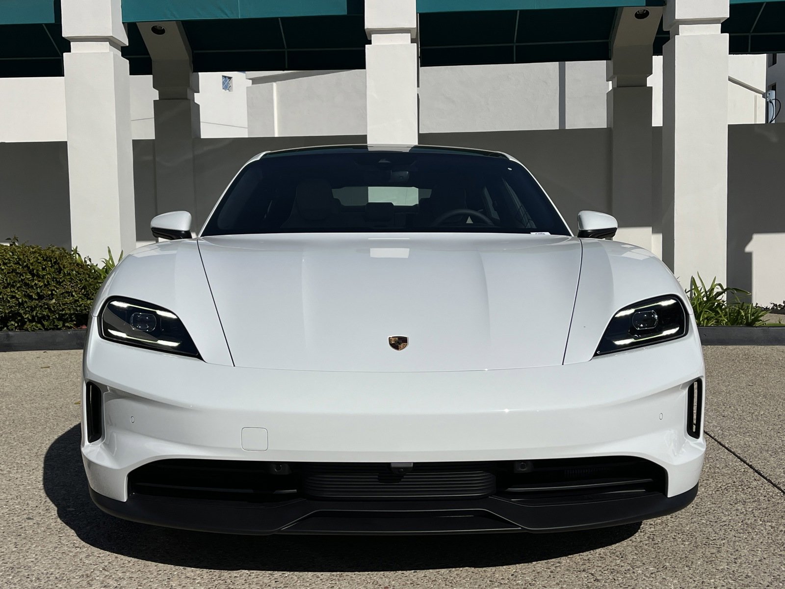 New 2025 Porsche Taycan image 10