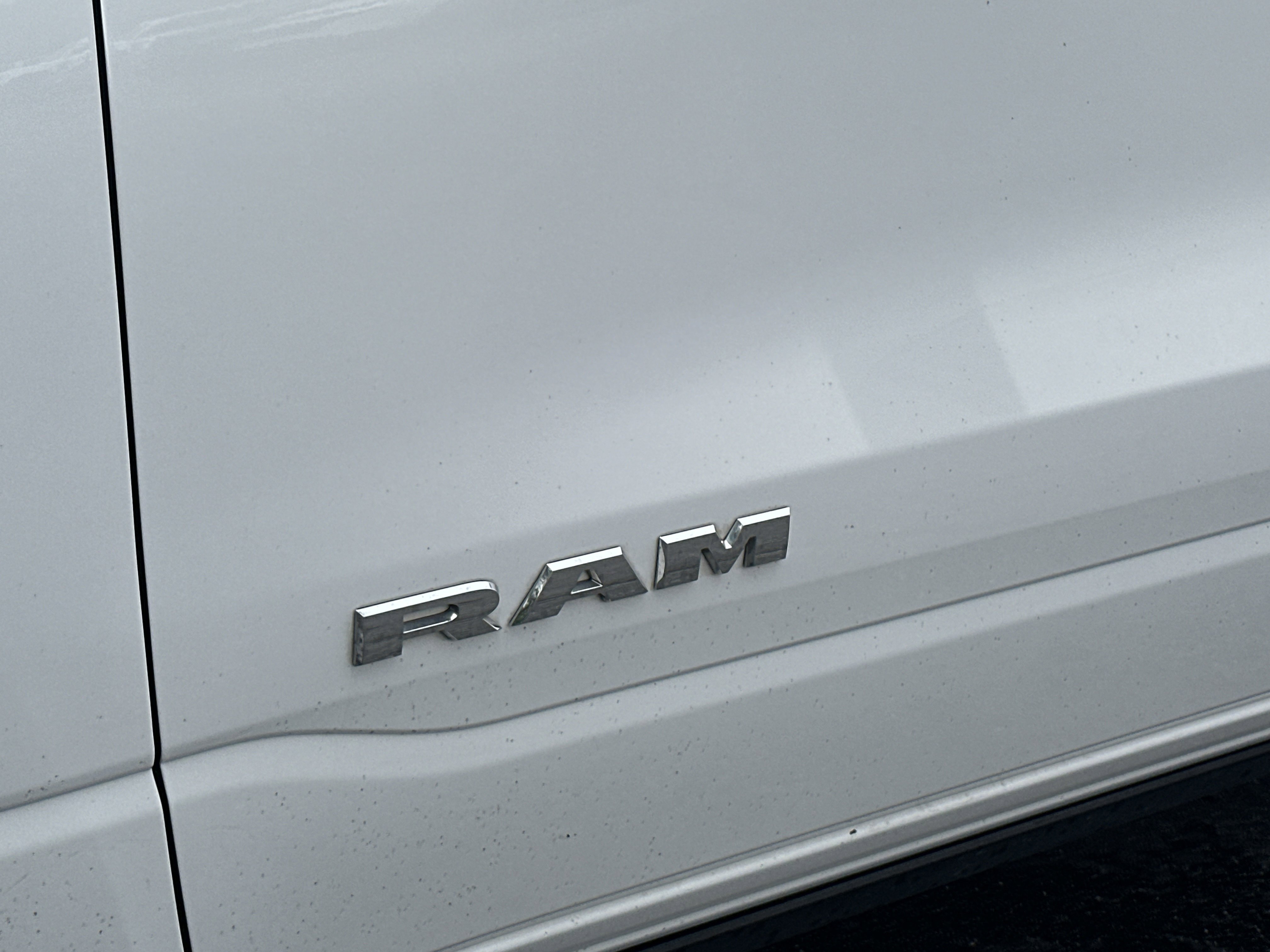 Used 2023 RAM 1500 Laramie image 15