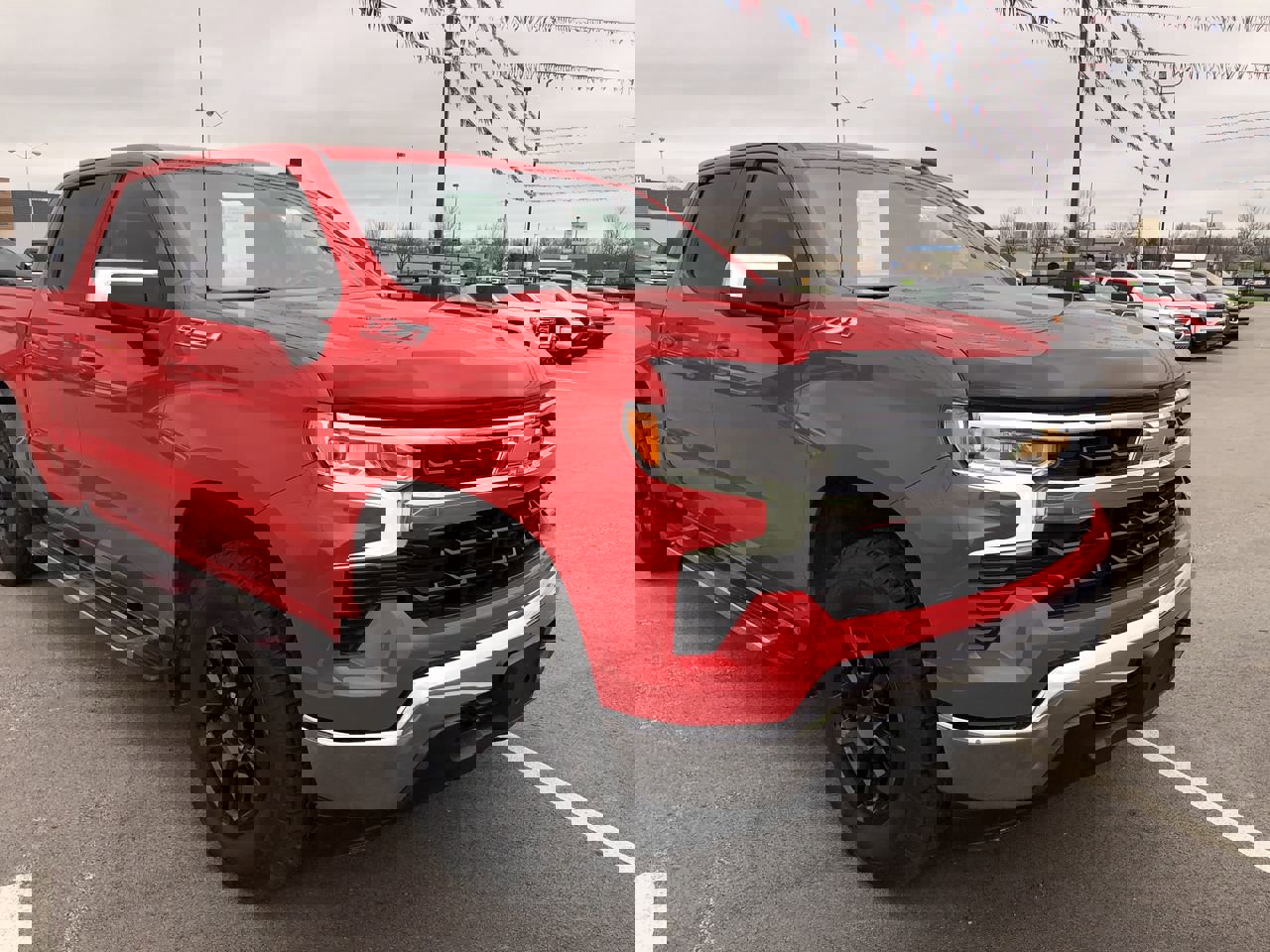 Used 2022 Chevrolet Silverado 1500 LT w/ Z71 Off-Road Package image 7