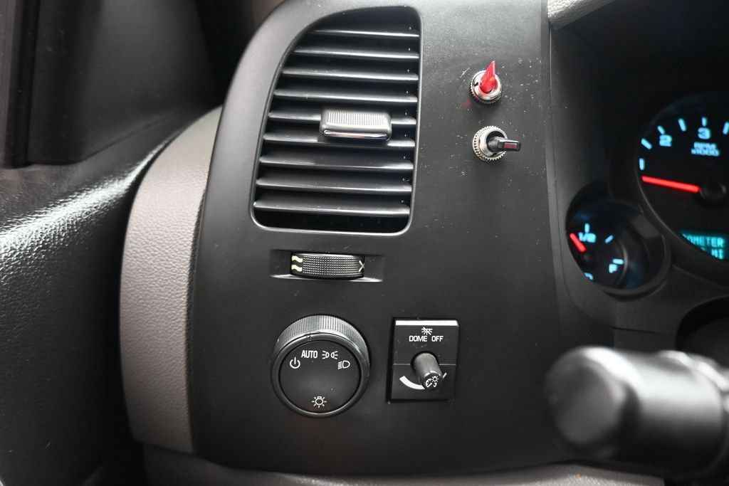 Used 2011 Chevrolet Silverado 1500 LS AWD/4WD image 36