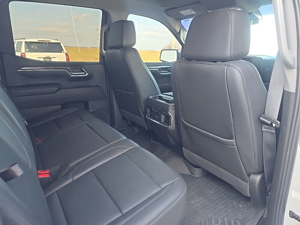 Used 2024 Chevrolet Silverado 1500 LTZ image 21