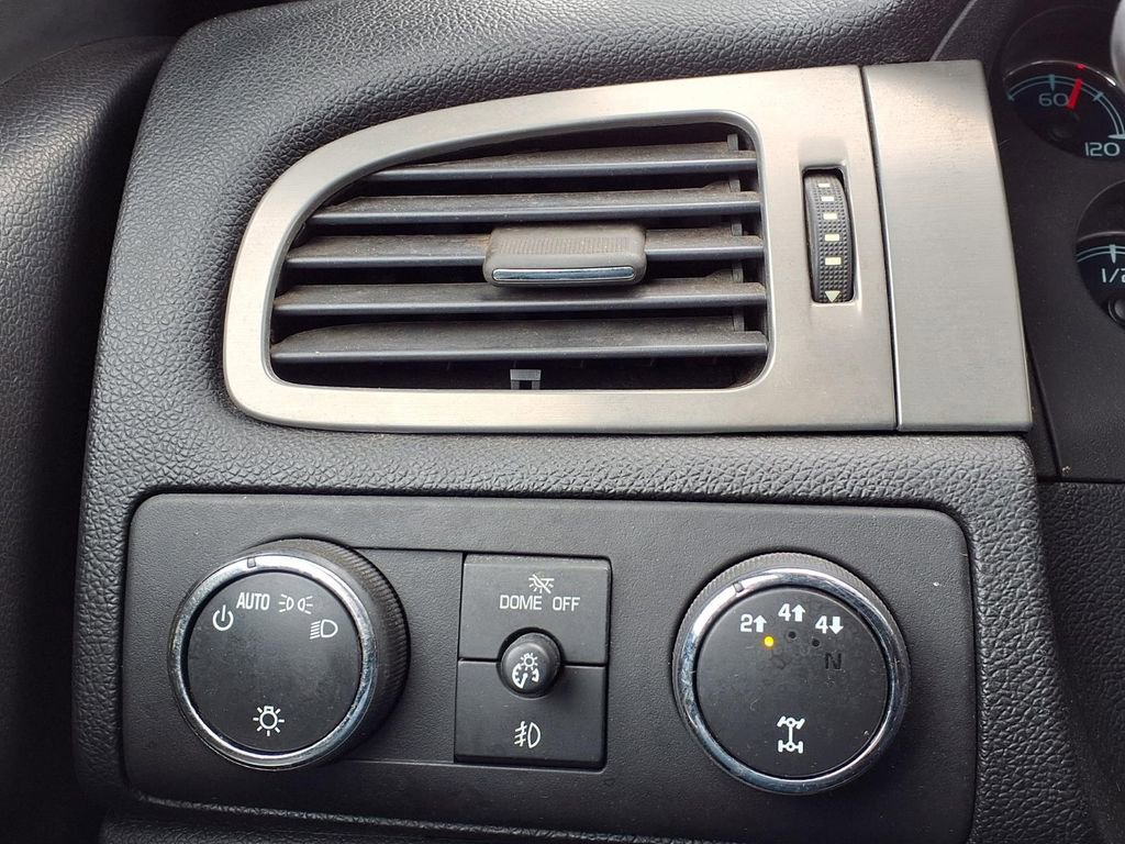 Used 2012 Chevrolet Silverado 2500 LTZ w/ LTZ Plus Package image 23