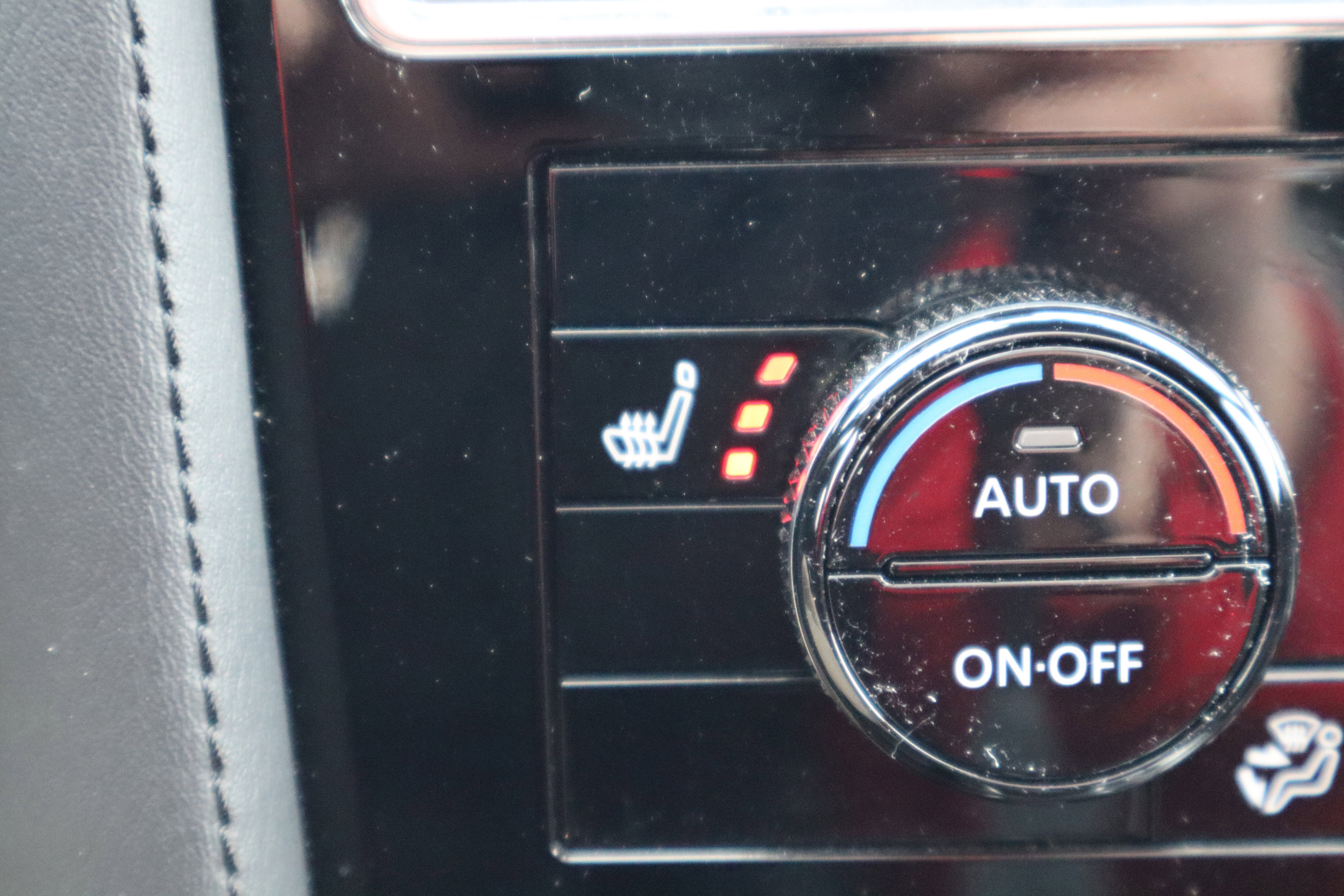 Used 2024 Nissan Armada SL w/ Midnight Edition Package image 25