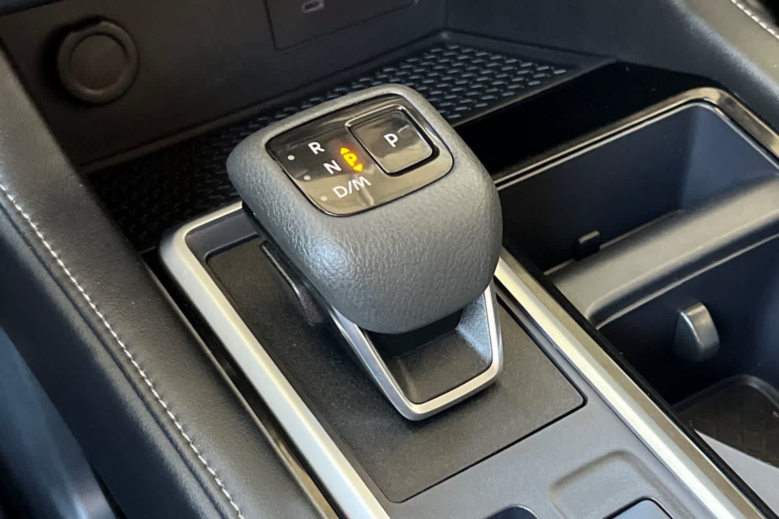 Certified 2024 Nissan Pathfinder SV FWD image 27