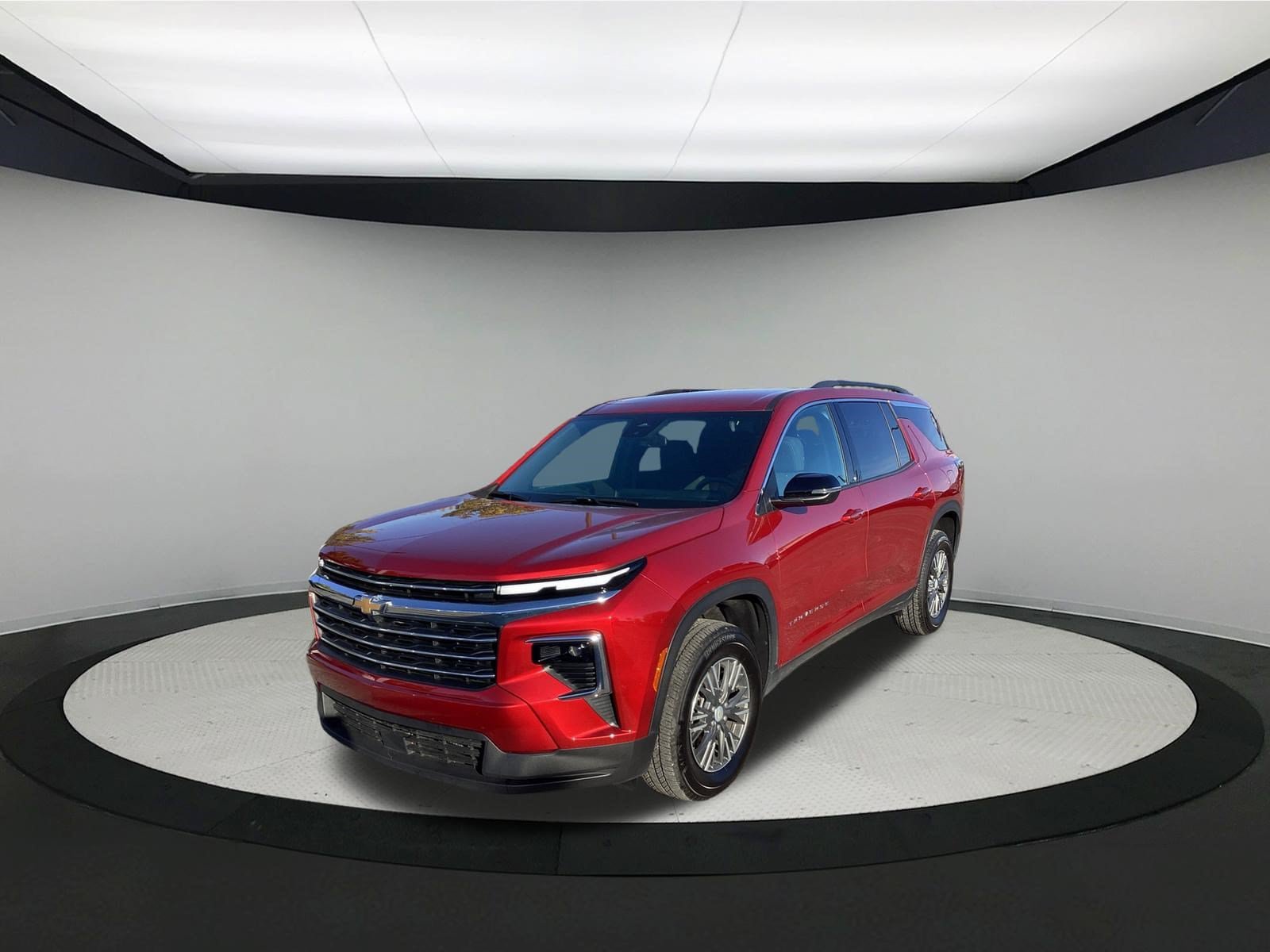 Used 2026 Chevrolet Traverse LT FWD image 2