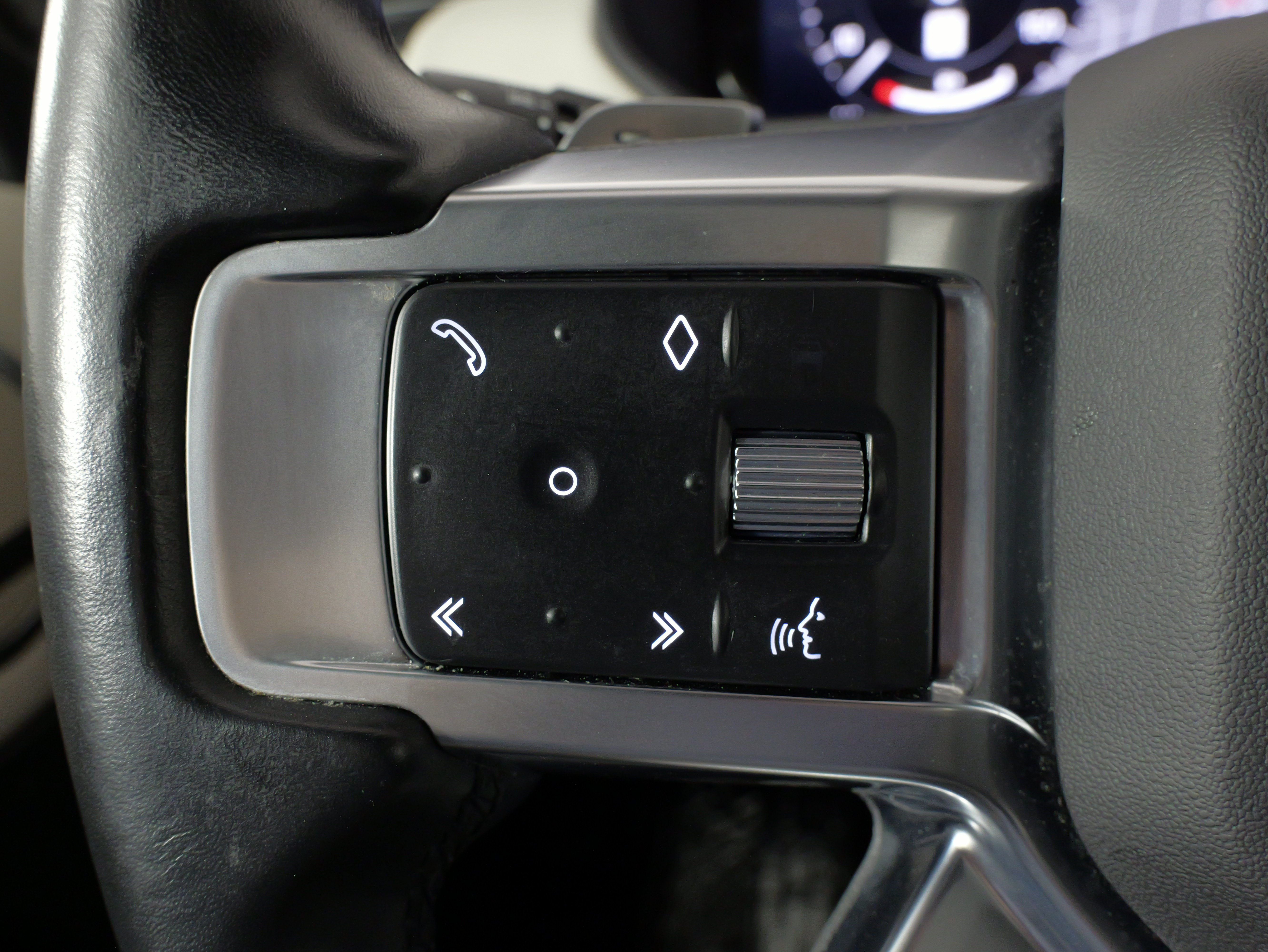 Used 2023 Land Rover Discovery S R-Dynamic AWD/4WD image 45