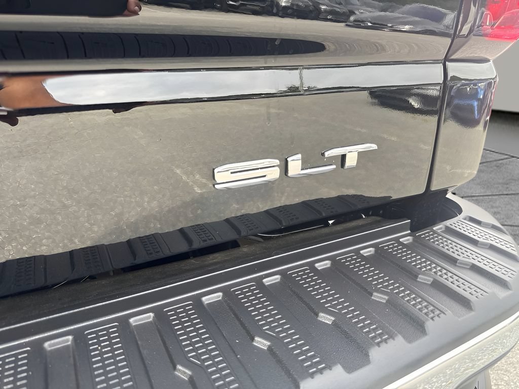 Used 2026 GMC Sierra 1500 SLT w/ SLT Convenience Package AWD/4WD image 25