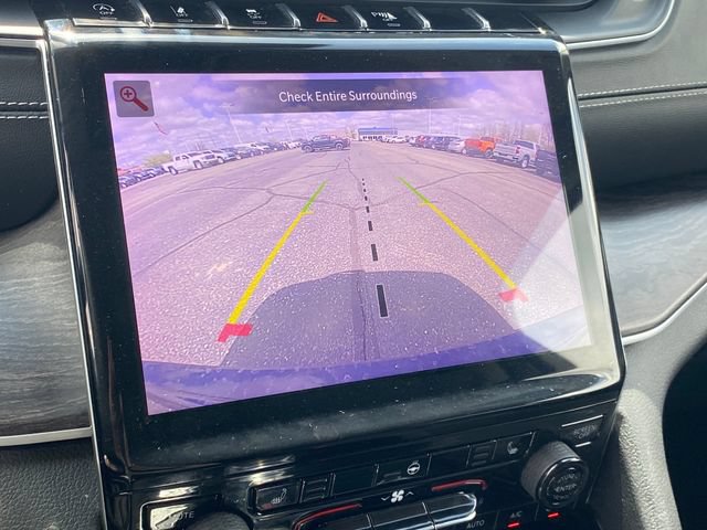 Used 2023 Jeep Grand Cherokee Limited AWD/4WD image 11