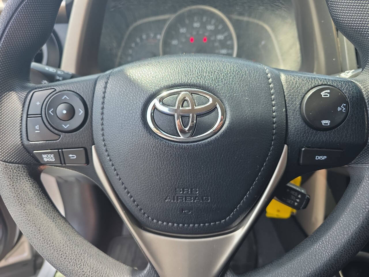 Used 2015 Toyota RAV4 LE AWD/4WD image 16