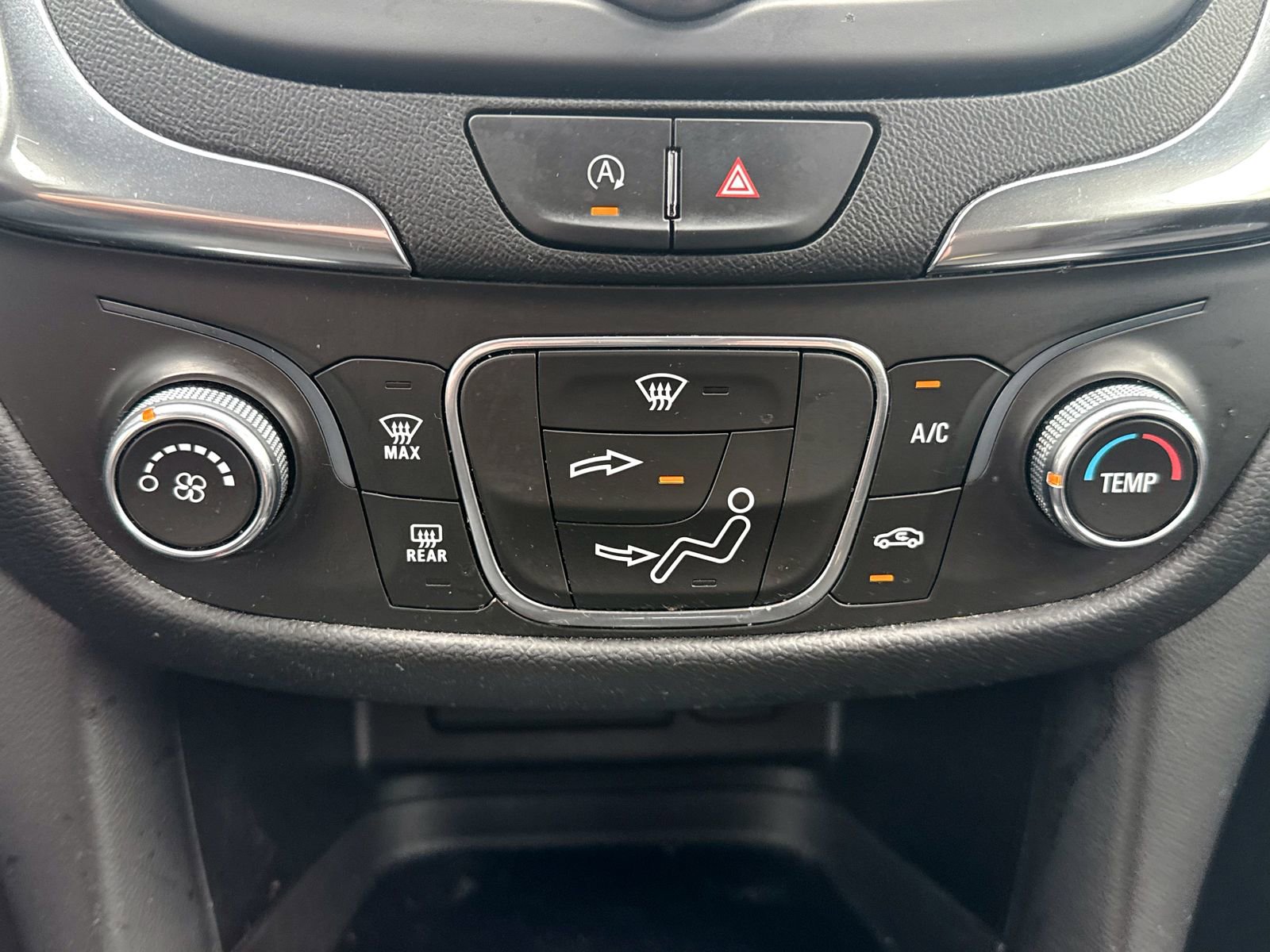 Used 2022 Chevrolet Equinox LT AWD/4WD image 31
