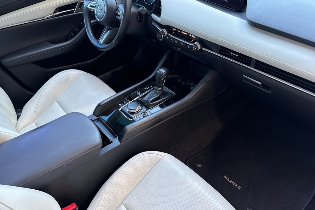 Used 2021 MAZDA MAZDA3 2.5 Turbo Sedan w/Premium Plus image 12