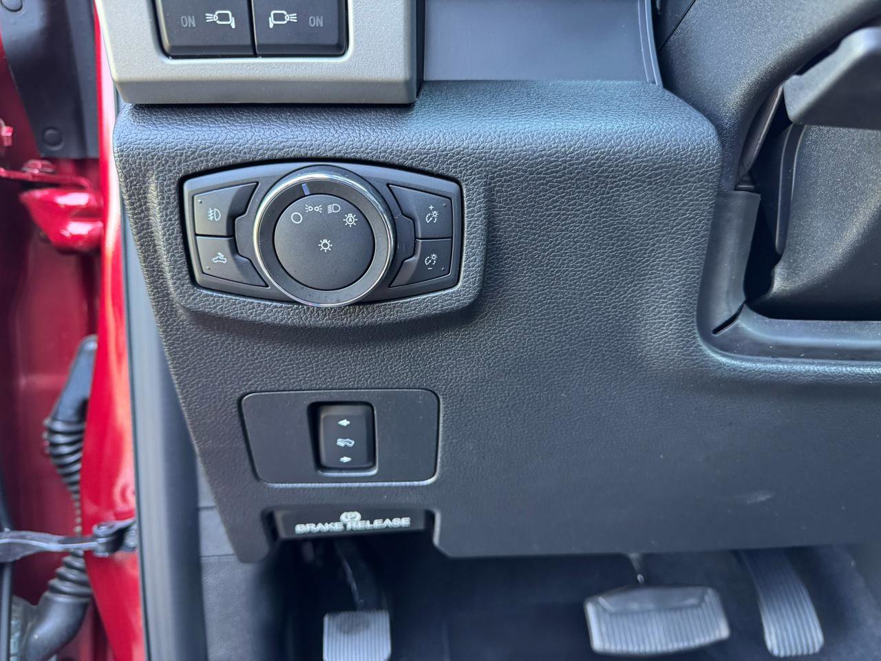 Used 2021 Ford F350 Lariat w/ Lariat Value Package image 21