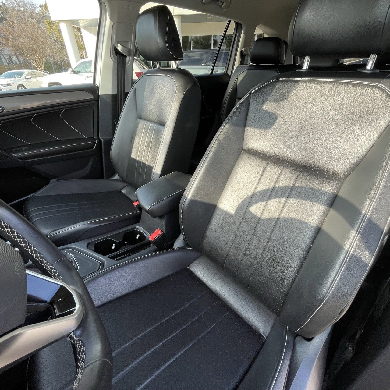 Used 2024 Volkswagen Tiguan SE image 21