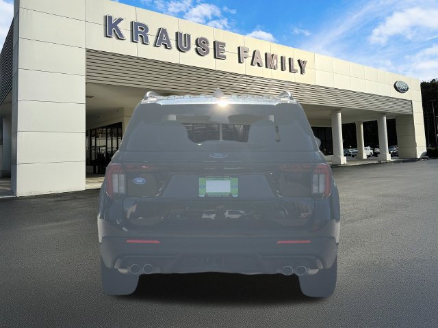 New 2026 Ford Explorer ST RWD image 7