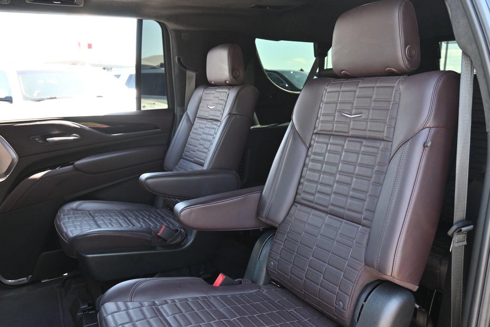 Certified 2023 Cadillac Escalade ESV Sport Platinum AWD/4WD image 20