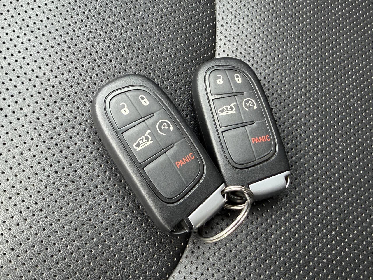 Used 2021 Jeep Cherokee Limited image 30