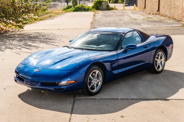 Used 2003 Chevrolet Corvette Coupe w/ Preferred Equipment Group RWD image 62
