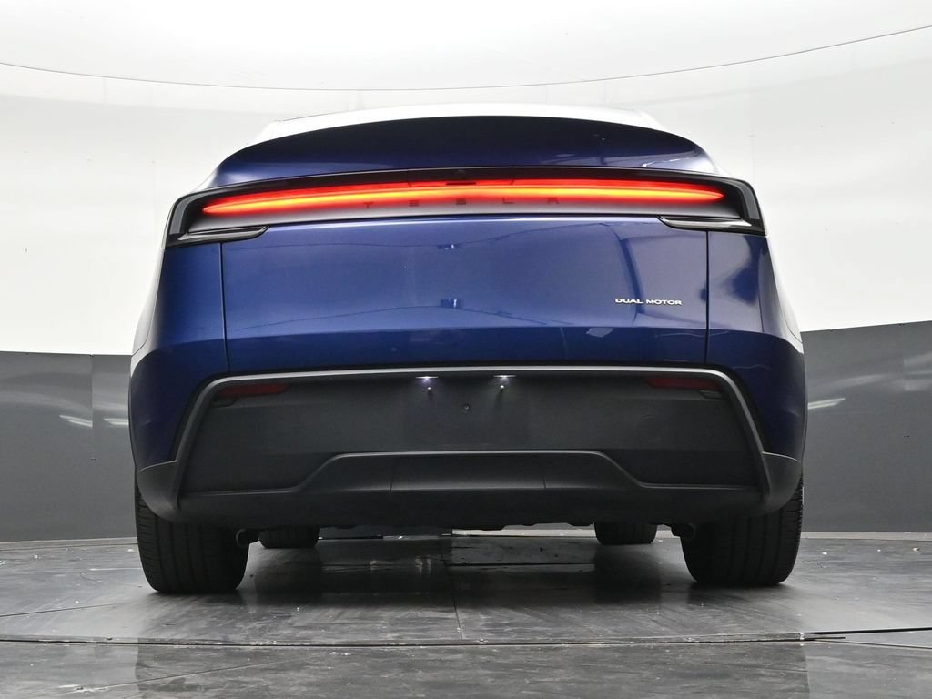 Used 2026 Tesla Model Y AWD image 23