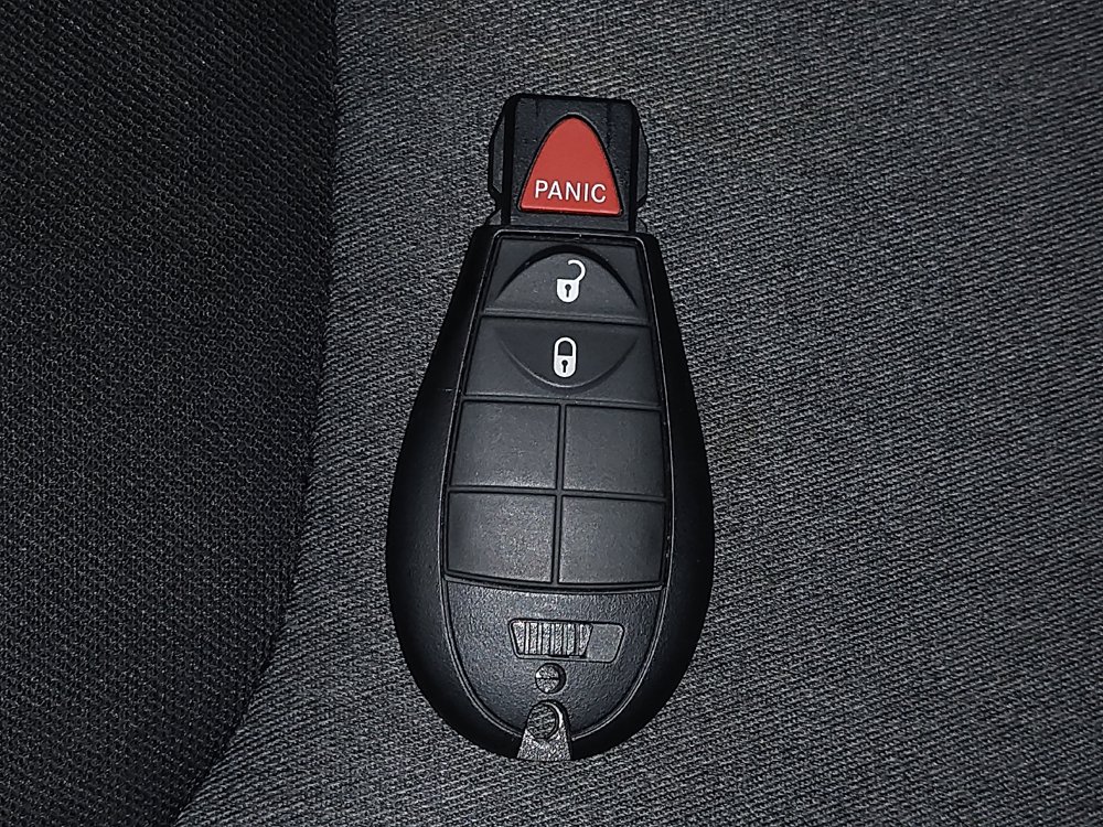 Used 2017 Jeep Cherokee Sport image 32