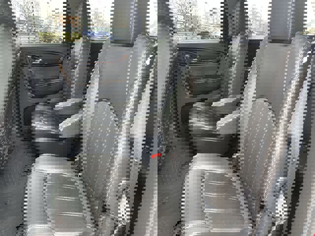 Used 2015 GMC Acadia Denali image 20