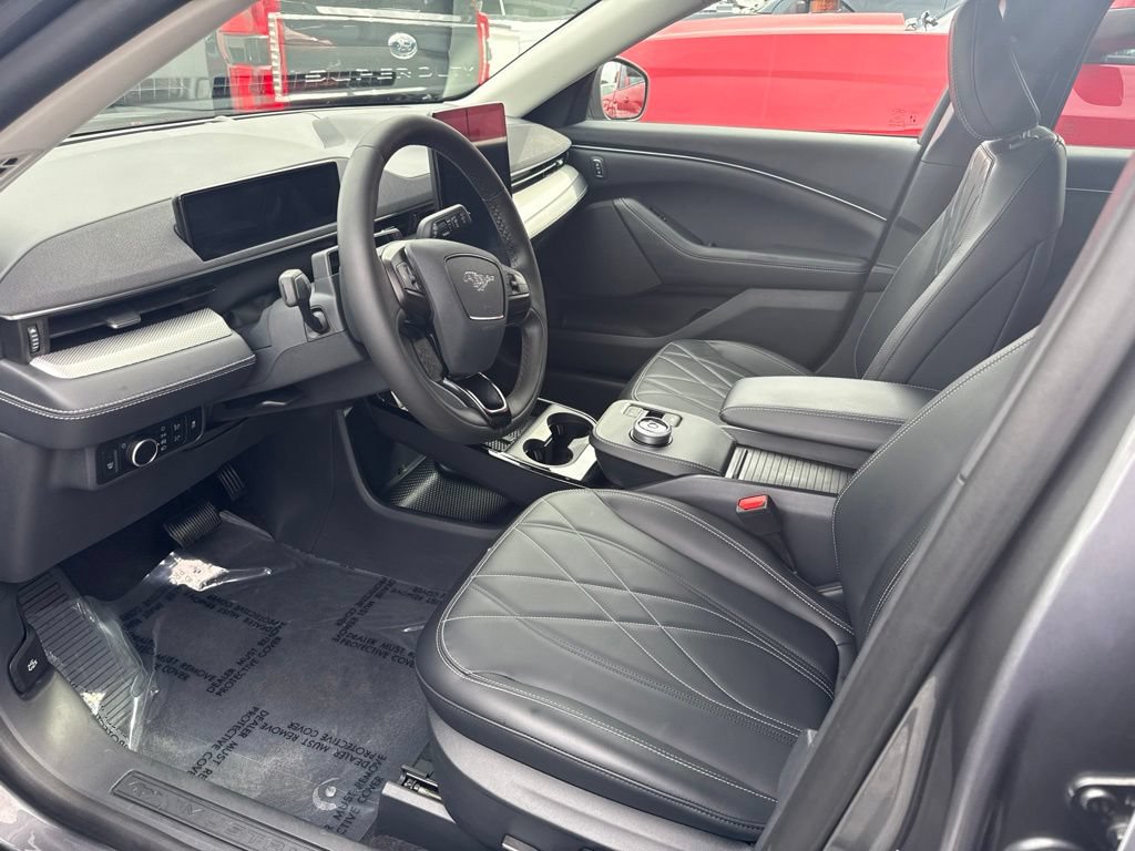 Used 2023 Ford Mustang Mach-E Select RWD image 3