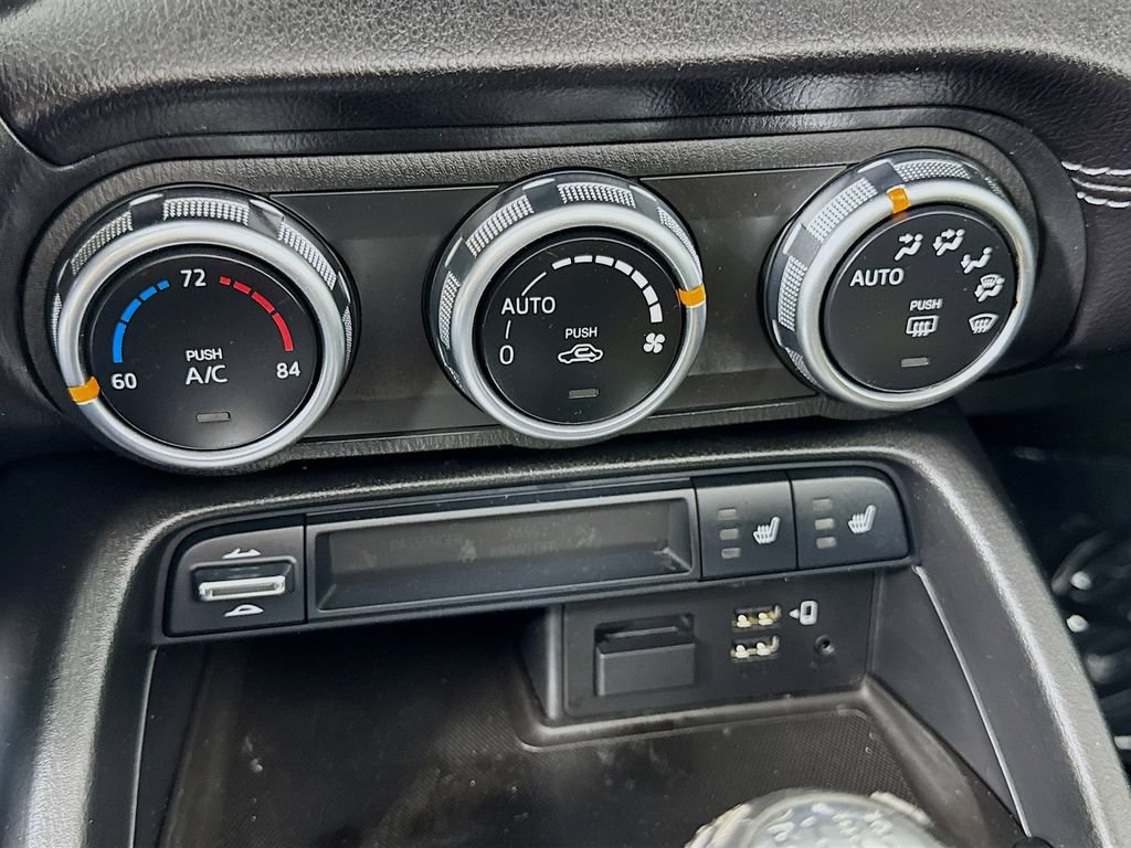 Used 2023 MAZDA MX-5 Miata RF Grand Touring RWD image 12