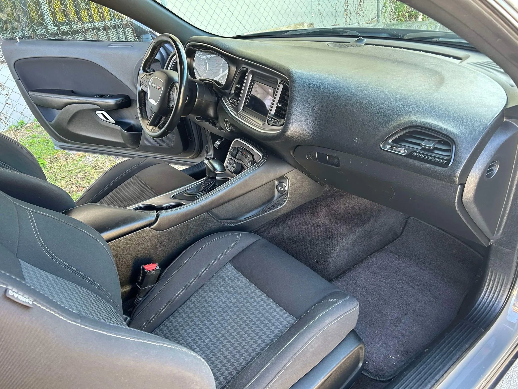 Used 2019 Dodge Challenger SXT image 24