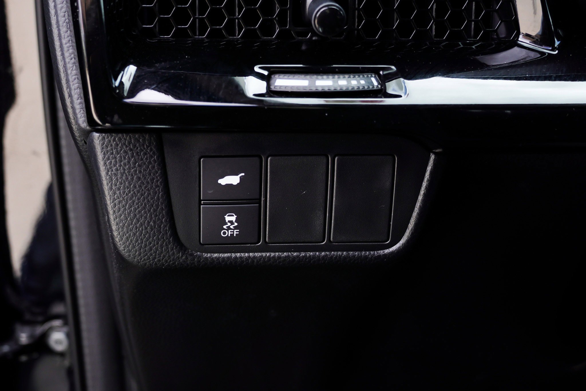 Used 2025 Honda CR-V EX-L image 18