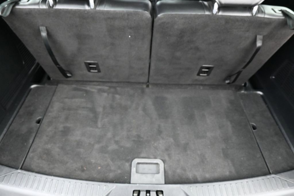 Used 2022 Ford Explorer XLT w/ Equipment Group 202A RWD image 18