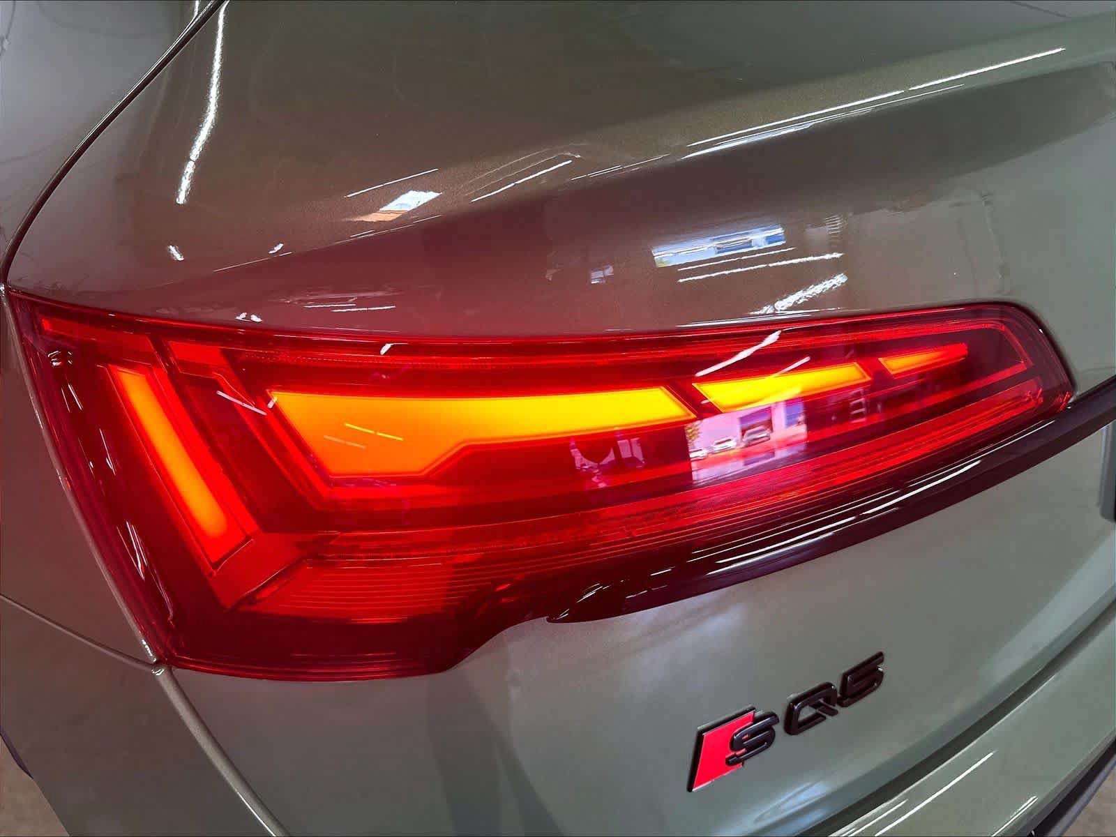Used 2023 Audi SQ5 Premium Plus w/ Premium Plus Package AWD/4WD image 30