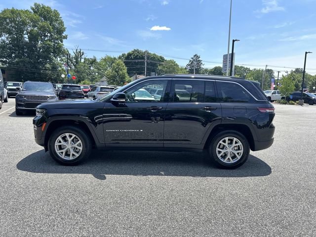 Used 2023 Jeep Grand Cherokee Limited AWD/4WD image 6