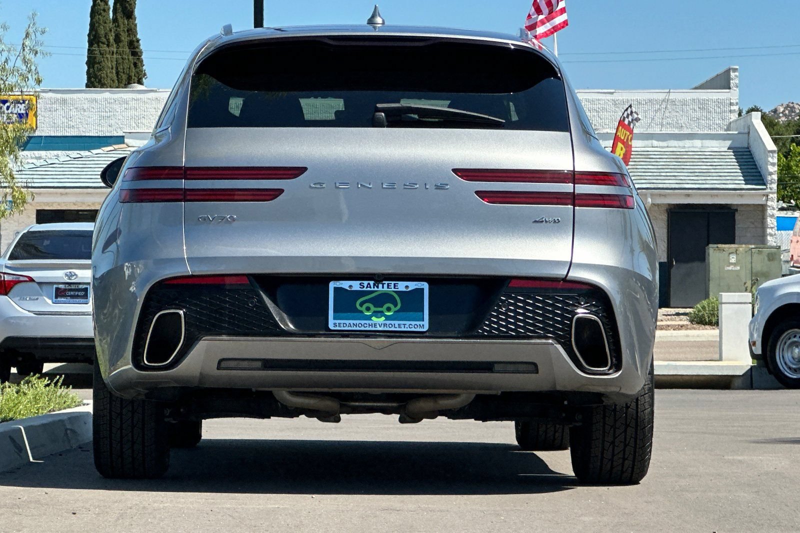 Used 2025 Genesis GV70 2.5T AWD/4WD image 5