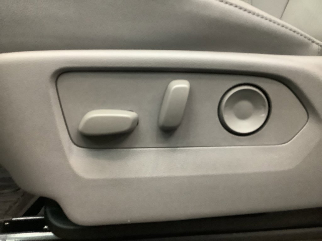 New 2026 GMC Sierra 1500 SLT w/ SLT Premium Plus Package image 18