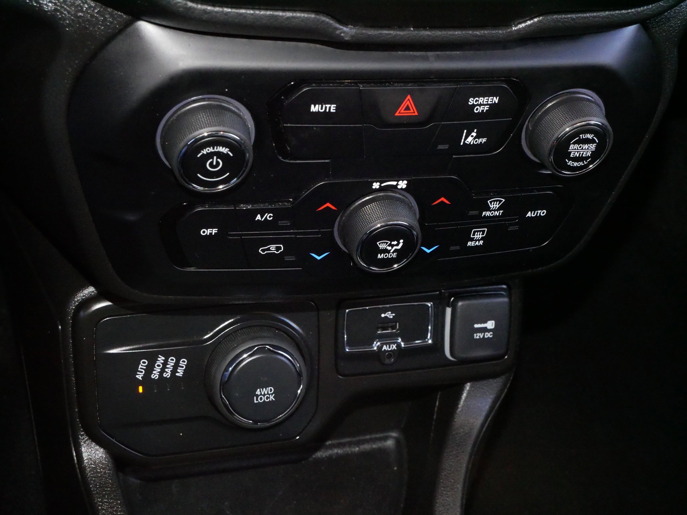 Used 2022 Jeep Renegade Limited image 23