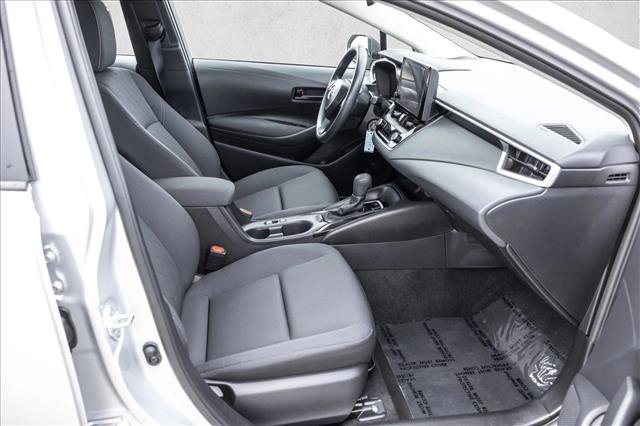 Used 2025 Toyota Corolla LE FWD image 24