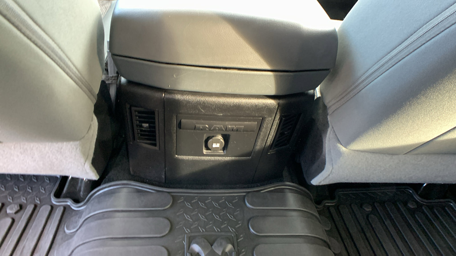 Used 2014 RAM 1500 Big Horn image 23
