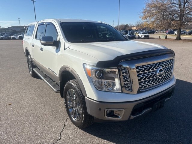 Used 2019 Nissan Titan Platinum Reserve image 7