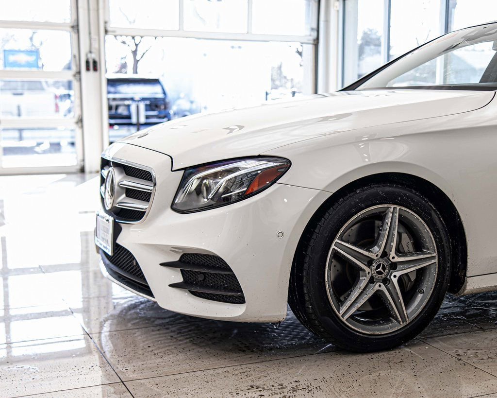 Used 2018 Mercedes-Benz E 400 4MATIC Sedan image 4