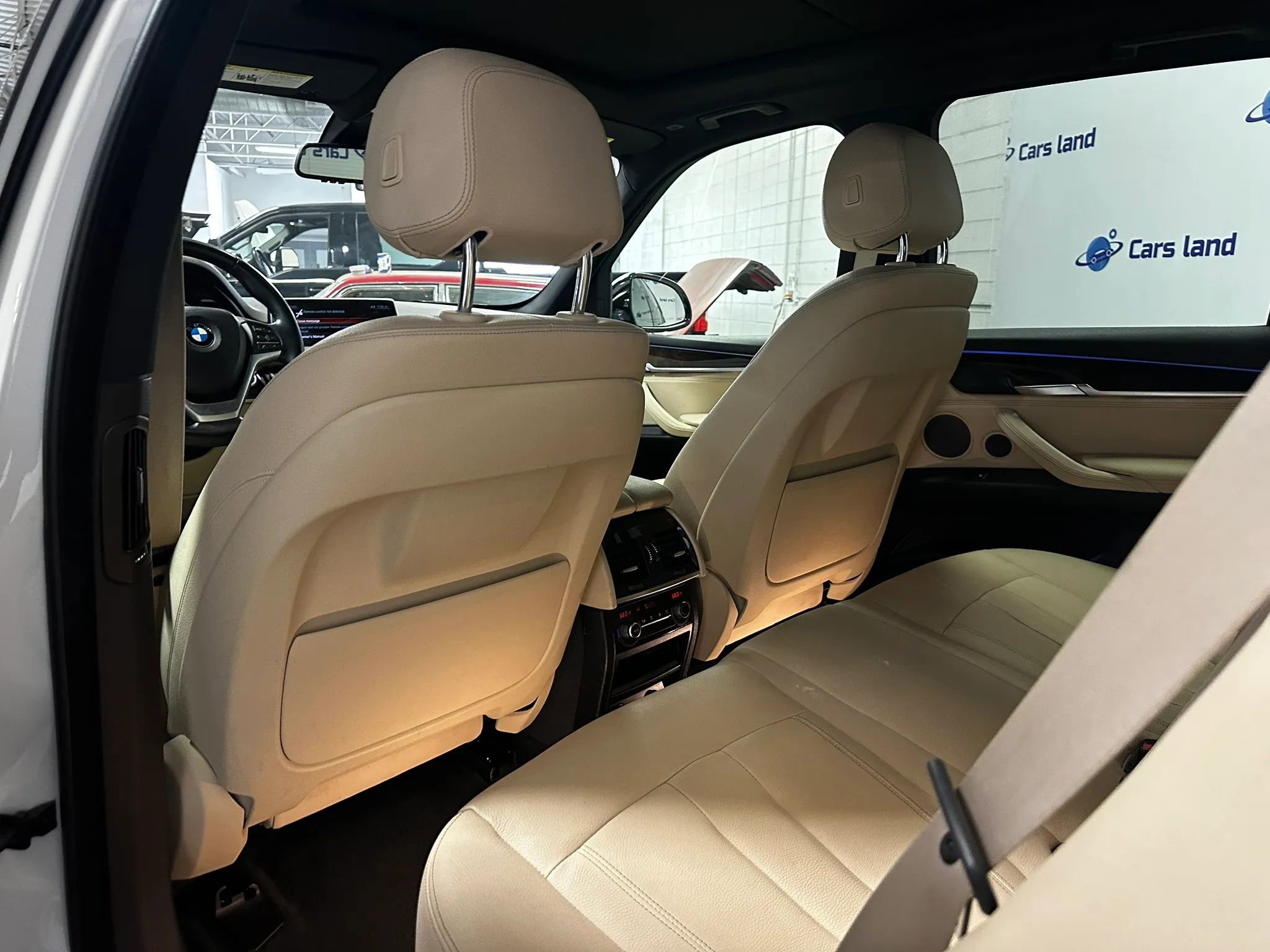 Used 2017 BMW X5 xDrive40e image 12