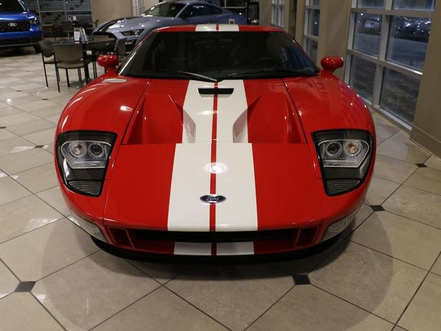 Used 2005 Ford GT image 2