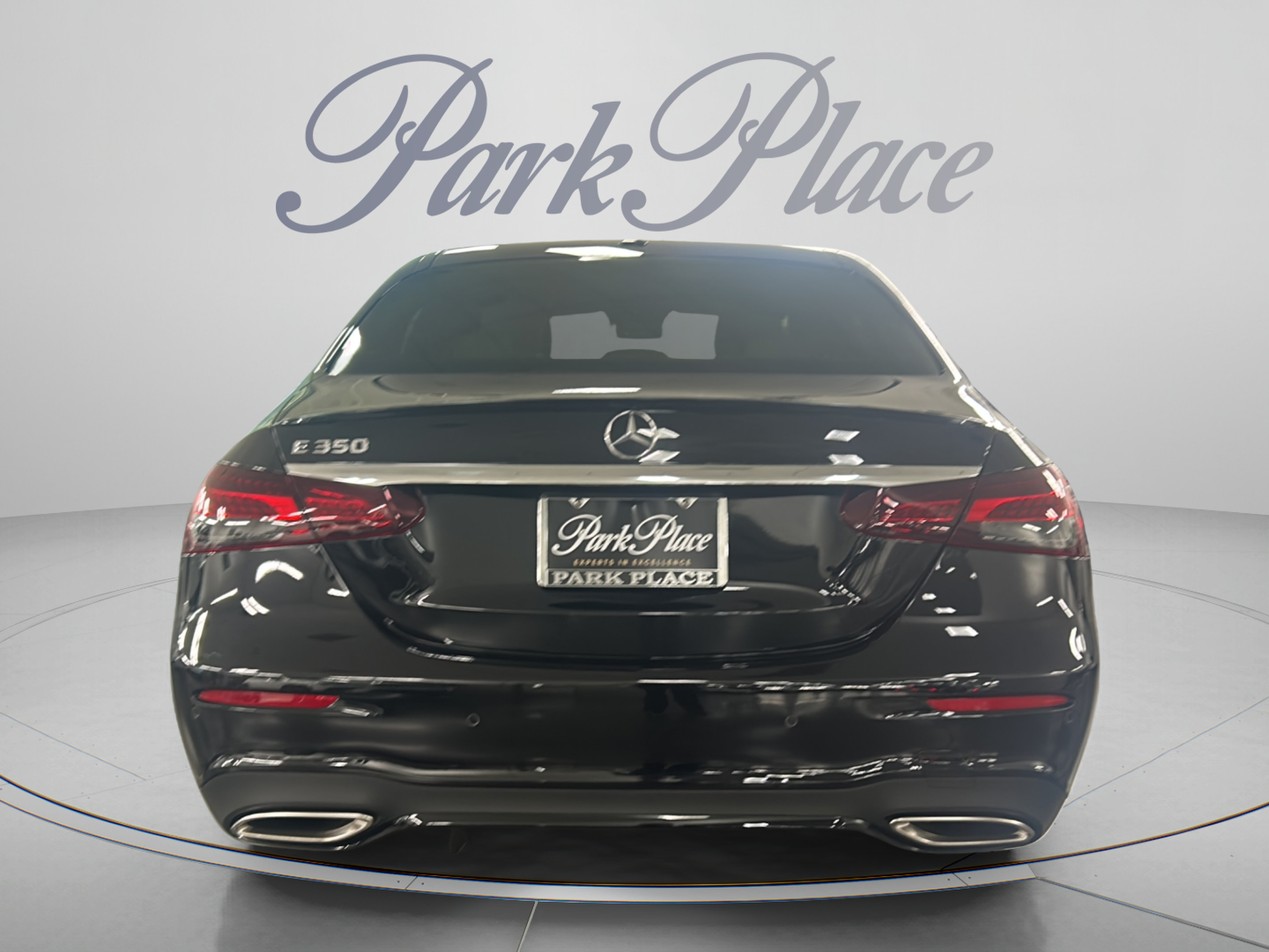 Used 2022 Mercedes-Benz E 350 Sedan image 4