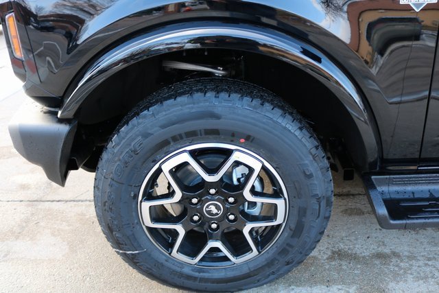 New 2025 Ford Bronco Outer Banks image 29