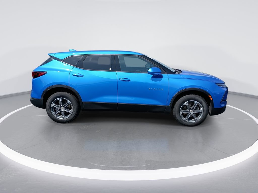 Used 2024 Chevrolet Blazer LT image 9
