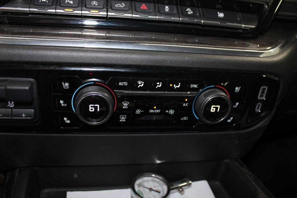 Used 2024 Chevrolet Silverado 1500 LTZ image 32