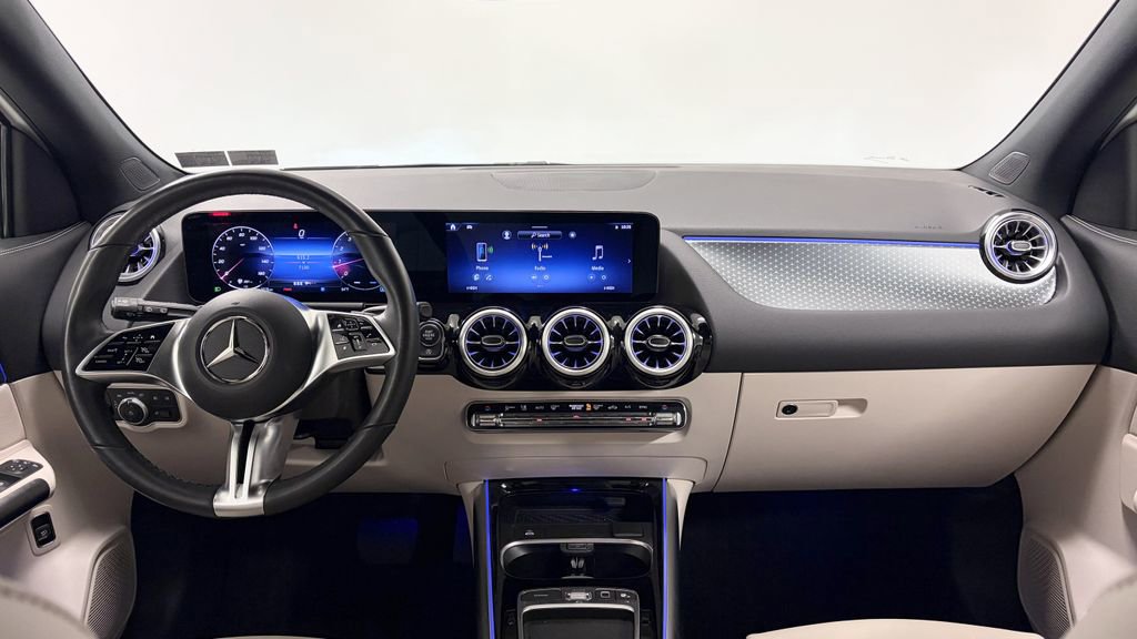 Certified 2025 Mercedes-Benz GLA 250 4MATIC video 2